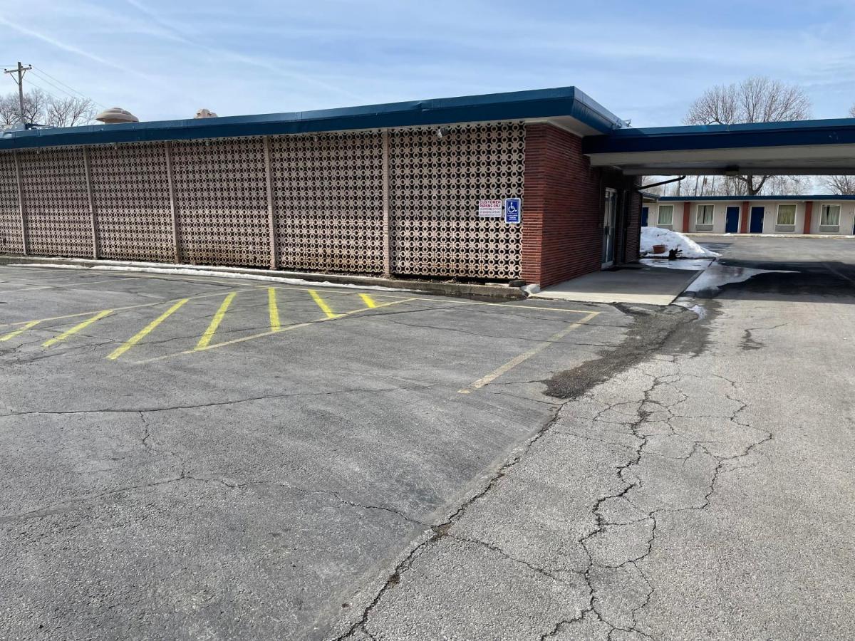 American Motor Inn - Rock Island Exterior photo